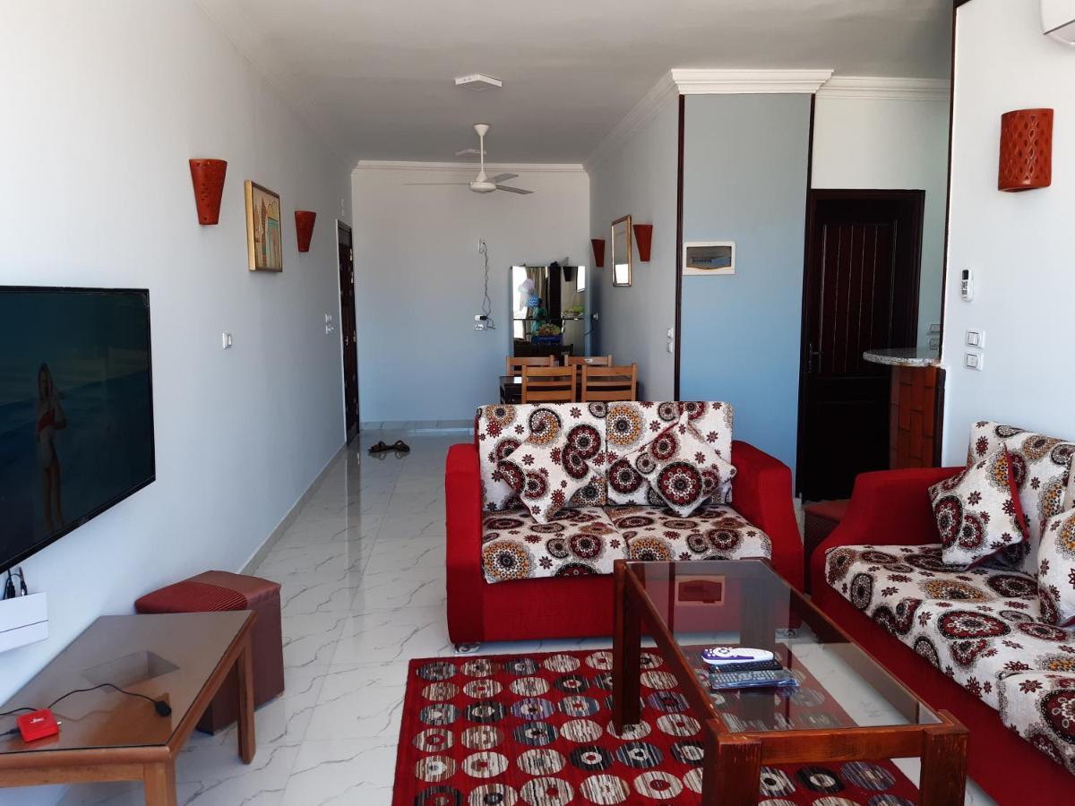German Dolphin Apartman Kuszeir Kültér fotó