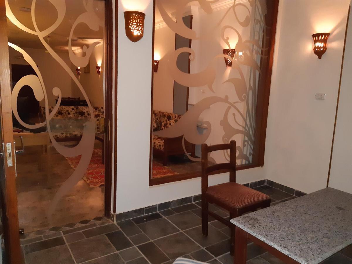German Dolphin Apartman Kuszeir Kültér fotó
