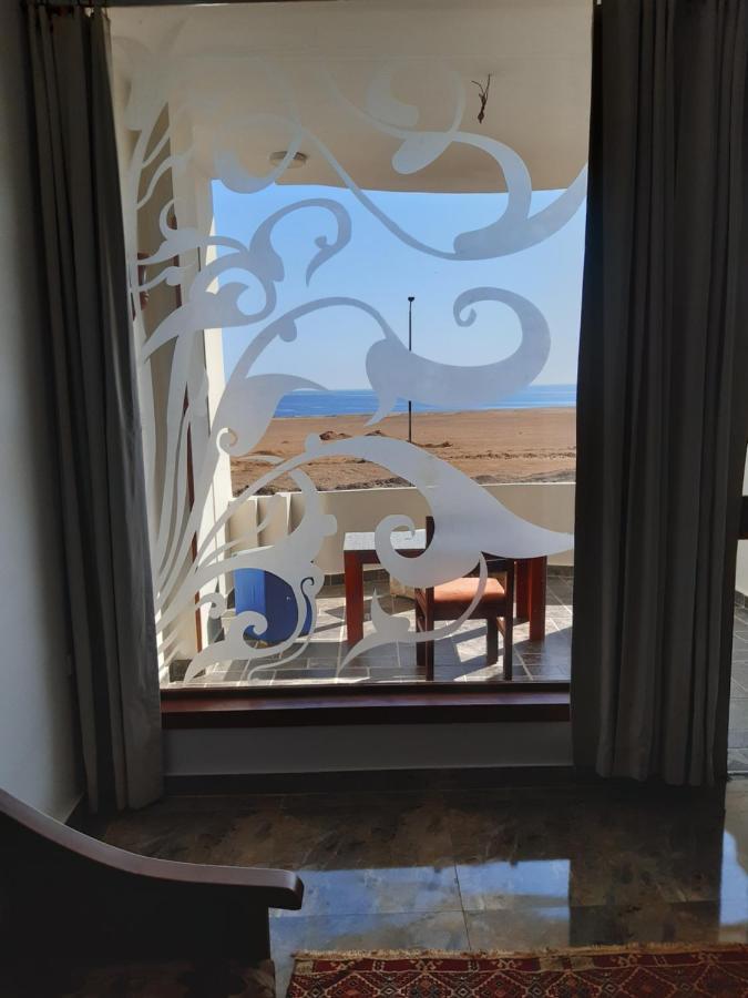 German Dolphin Apartman Kuszeir Kültér fotó