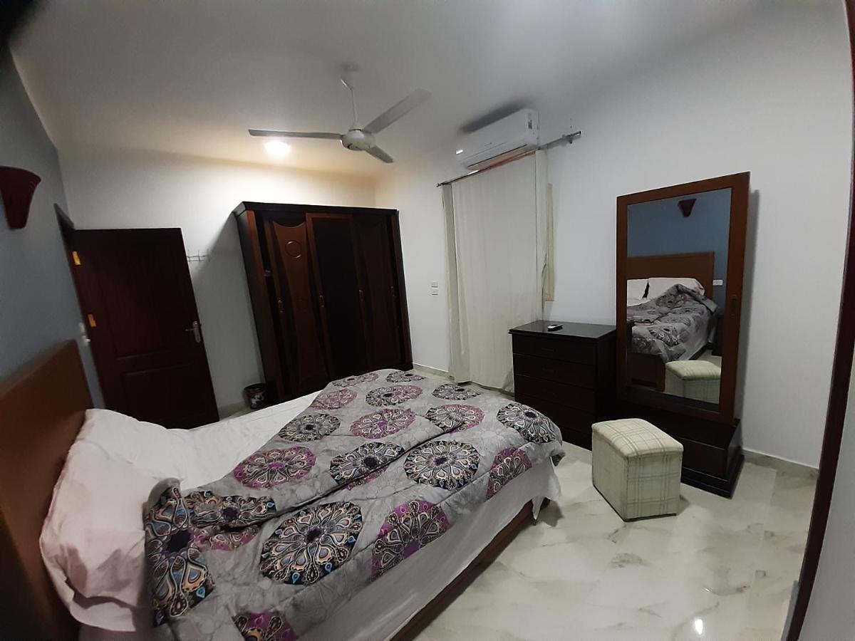 German Dolphin Apartman Kuszeir Kültér fotó