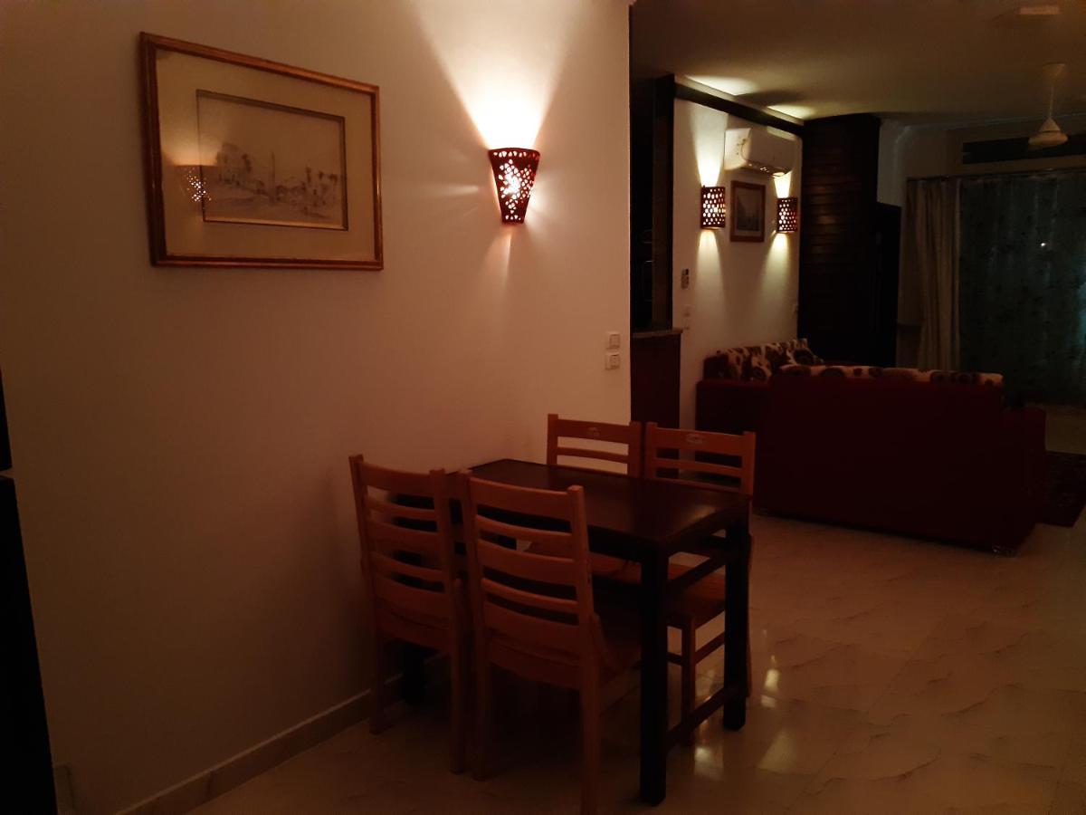 German Dolphin Apartman Kuszeir Kültér fotó