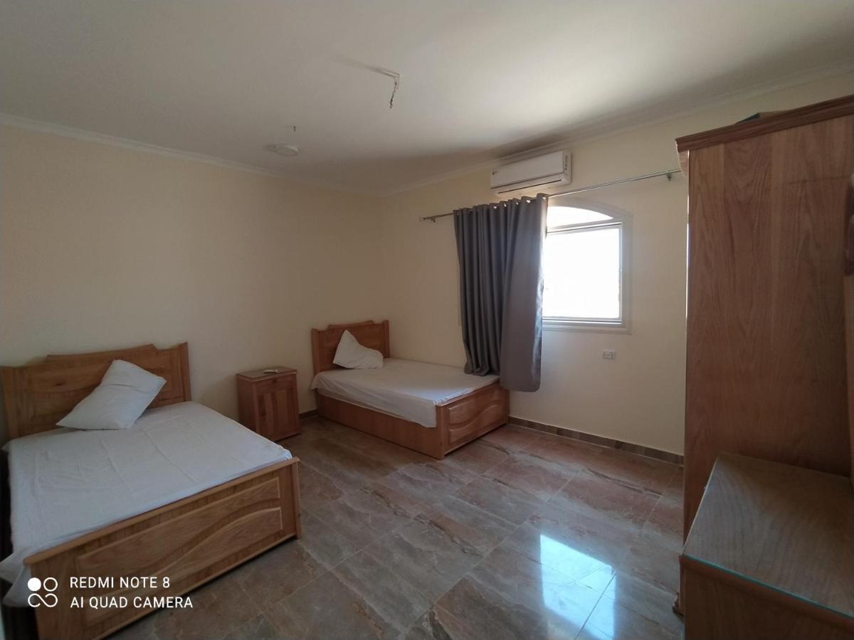 German Dolphin Apartman Kuszeir Kültér fotó