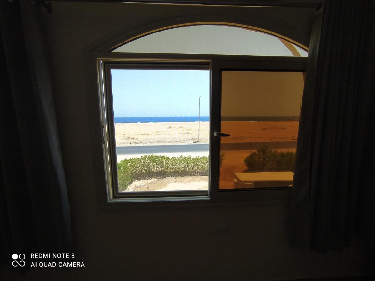 German Dolphin Apartman Kuszeir Kültér fotó